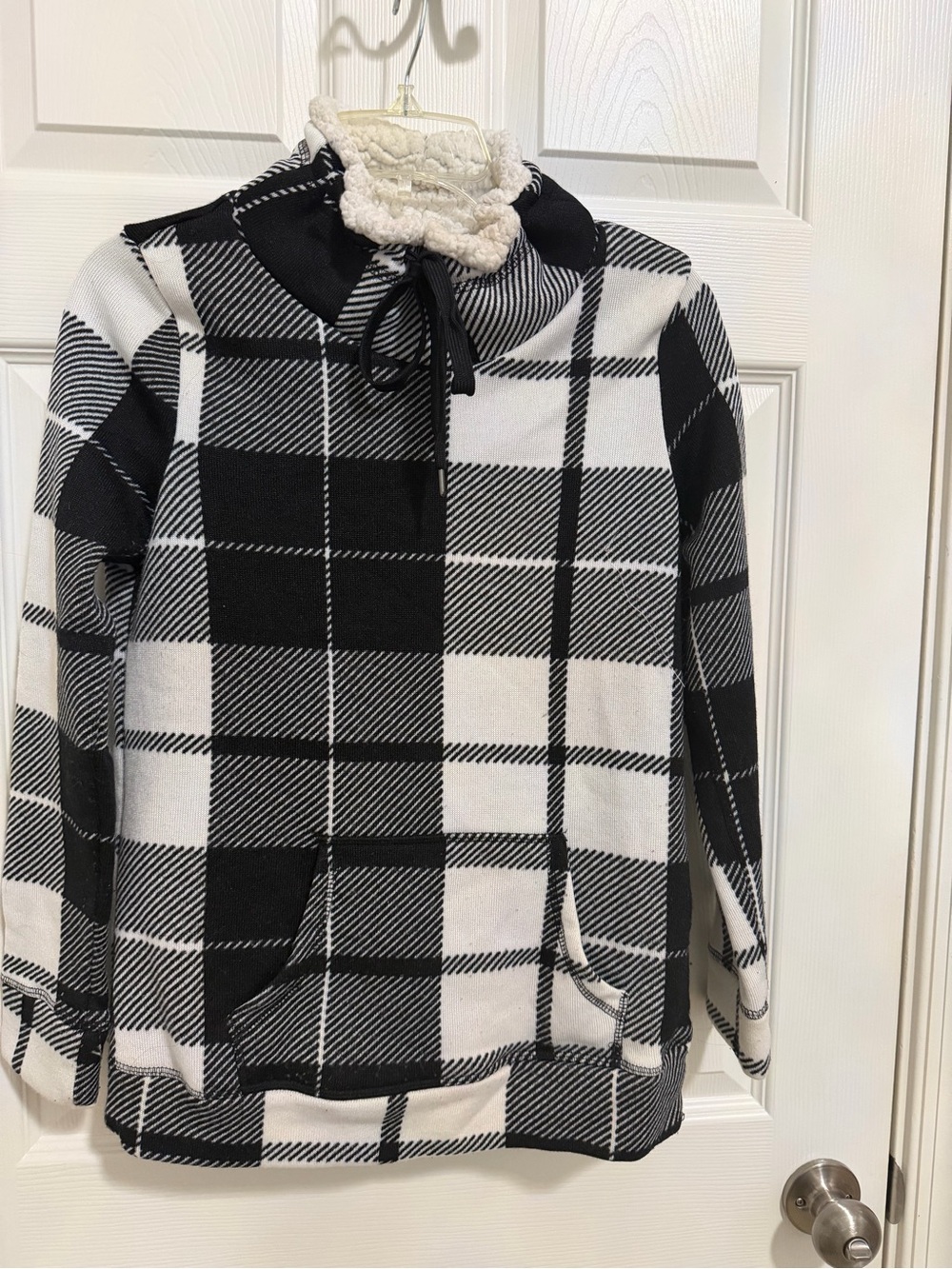 St. John's Bay Black & White Buffalo Plaid Sherpa Hoodie